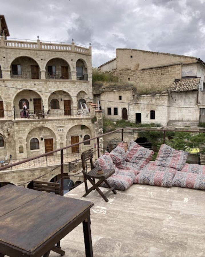 Glamada Cave Bed & Breakfast Юргюп Екстериор снимка