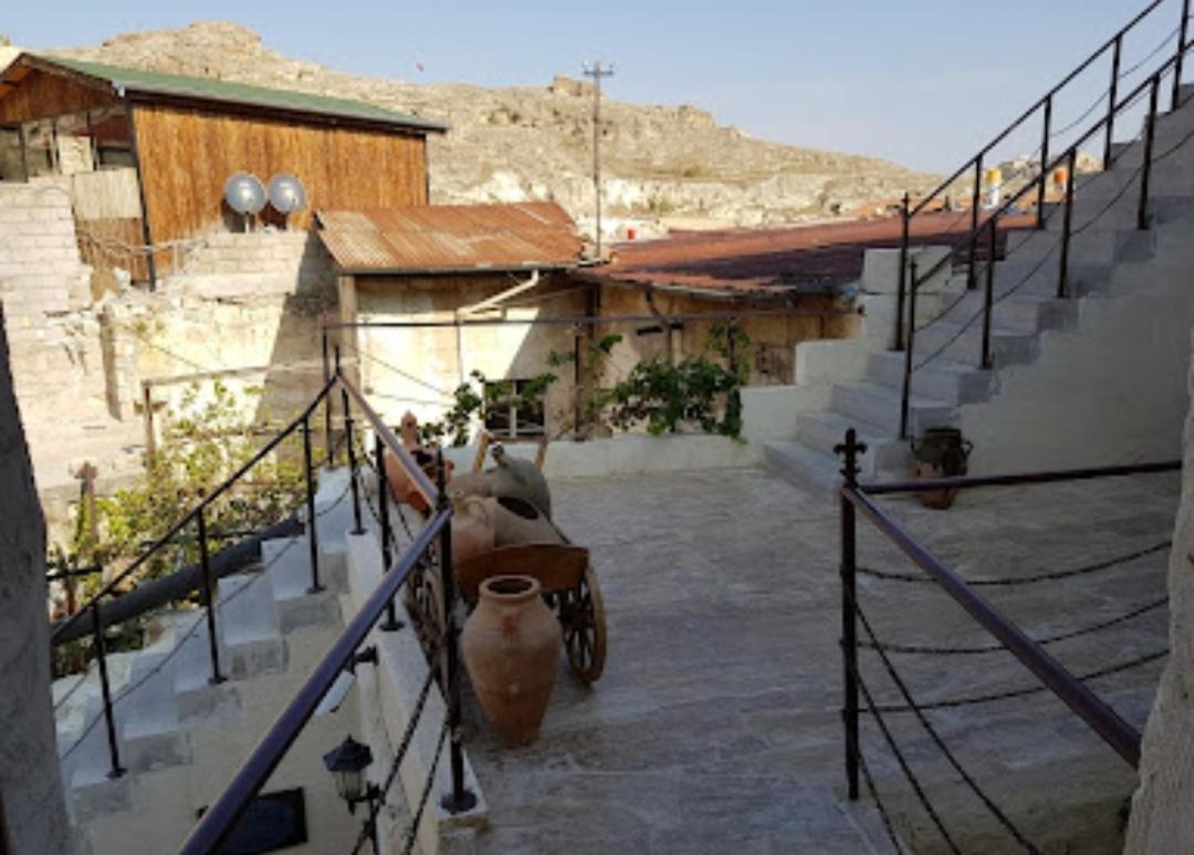 Glamada Cave Bed & Breakfast Юргюп Екстериор снимка