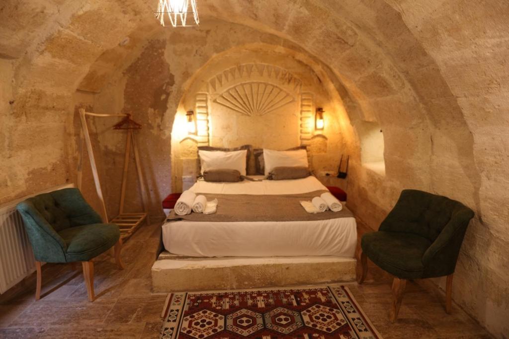 Glamada Cave Bed & Breakfast Юргюп Екстериор снимка