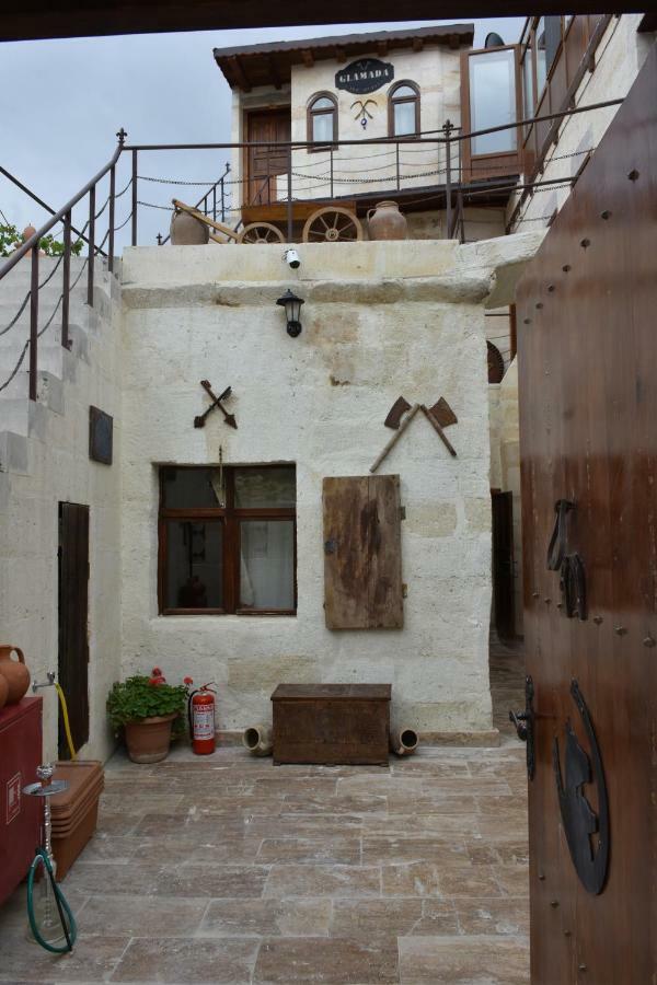 Glamada Cave Bed & Breakfast Юргюп Екстериор снимка