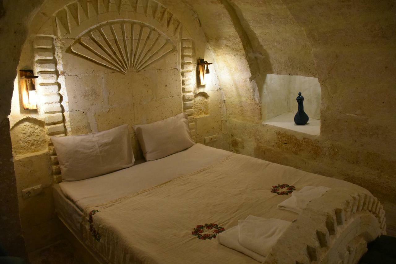 Glamada Cave Bed & Breakfast Юргюп Екстериор снимка