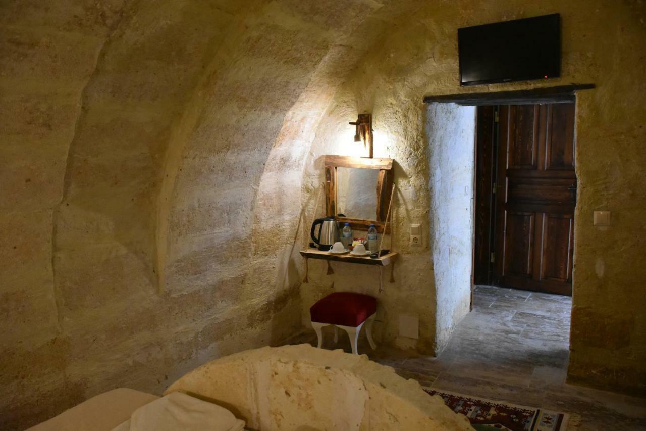 Glamada Cave Bed & Breakfast Юргюп Екстериор снимка