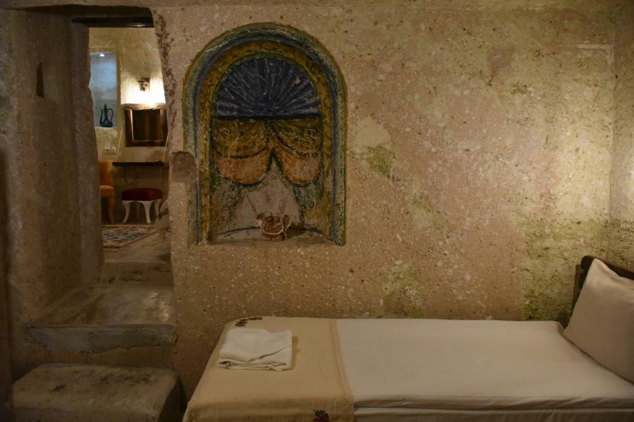 Glamada Cave Bed & Breakfast Юргюп Екстериор снимка
